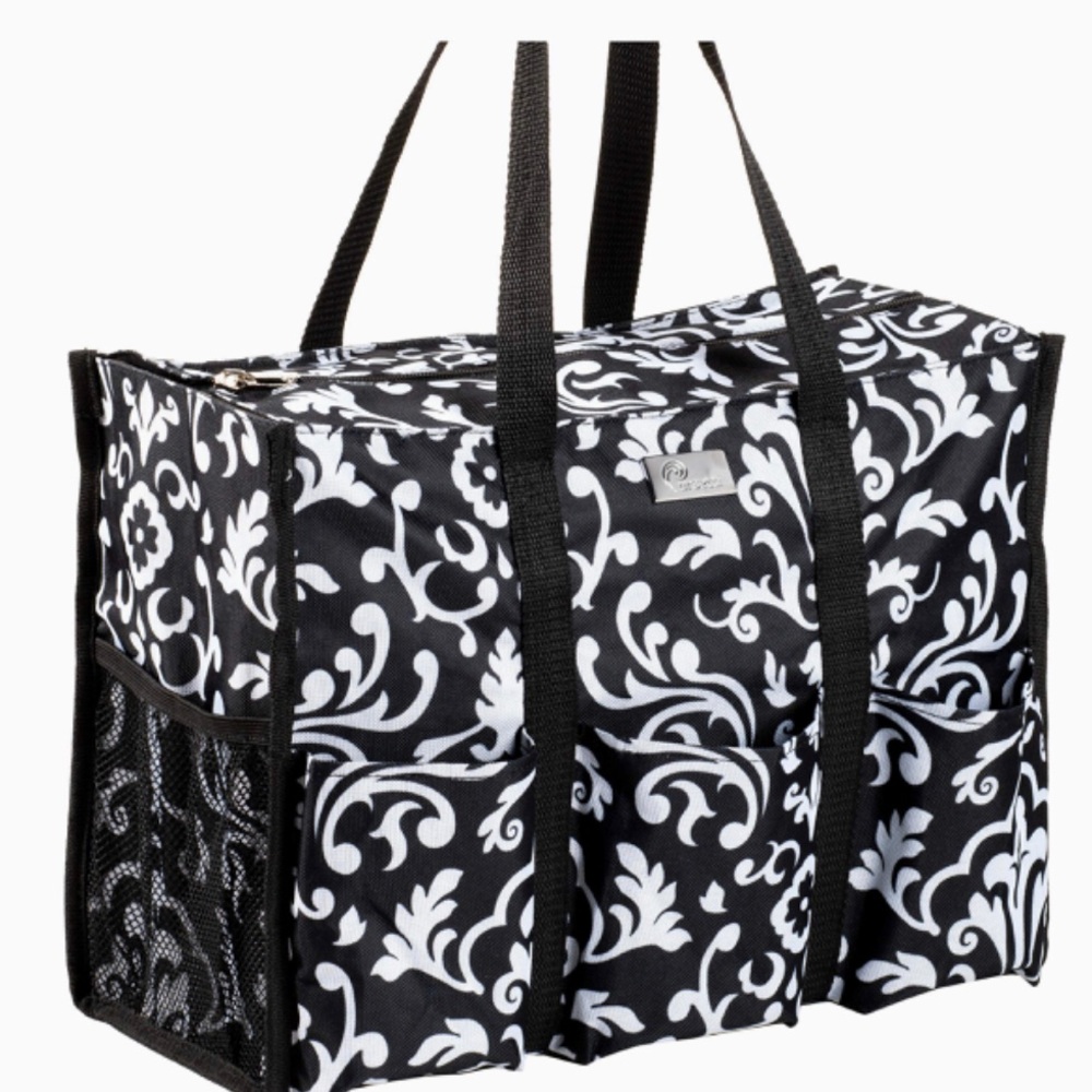 Thirty One Bag 
Pursetti Bag with Pockets